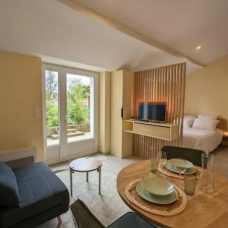 Appartamento Confort à Avec Terrasse, Proche Transports, Idéale Pour Couples Et Bébés. - Fr-1-653-231