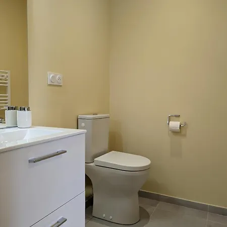 Confort à Avec Terrasse, Proche Transports, Idéale Pour Couples Et Bébés. - Fr-1-653-231 Appartamento *